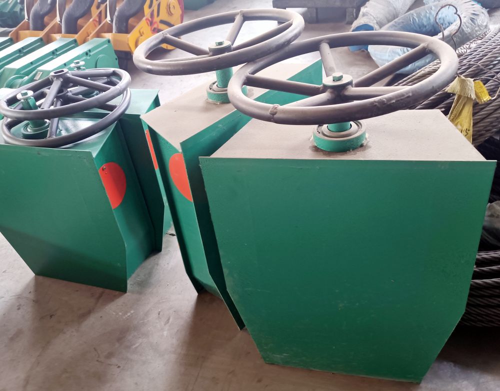 賀州龍門吊夾軌器、盤式夾軌器、液壓夾軌器、防風(fēng)鐵楔廠家銷售安裝