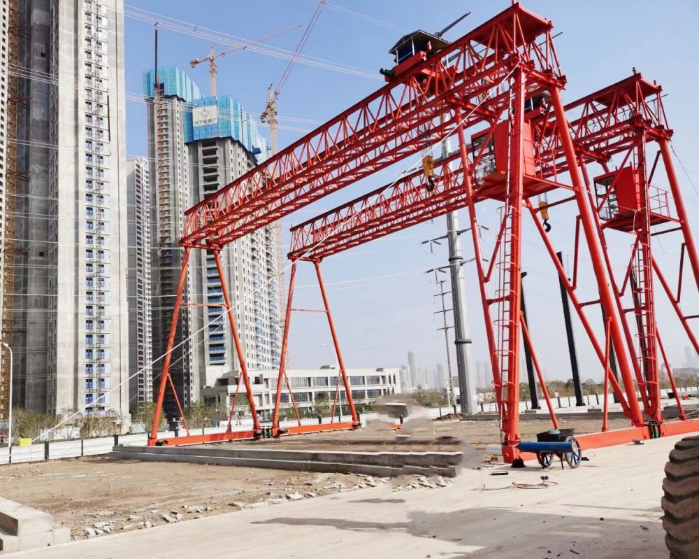 陜西龍門(mén)吊、渭南電動(dòng)雙梁門(mén)式起重機(jī)廠(chǎng)家、安裝維修