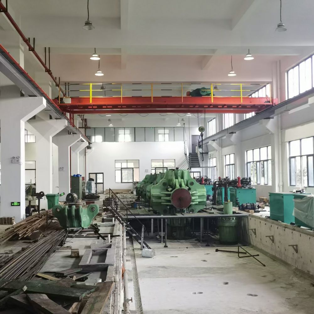 雙梁天車(chē)、雙梁吊機(jī)、QD型吊鉤橋式起重機(jī)生產(chǎn)定制、廠家品牌