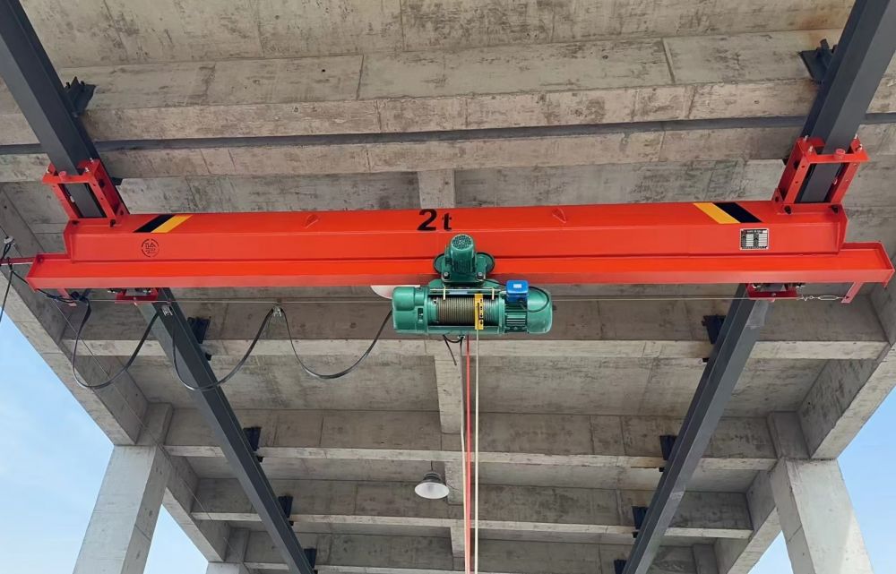 懸掛行車(chē)、LX型電動(dòng)單梁懸掛起重機(jī)