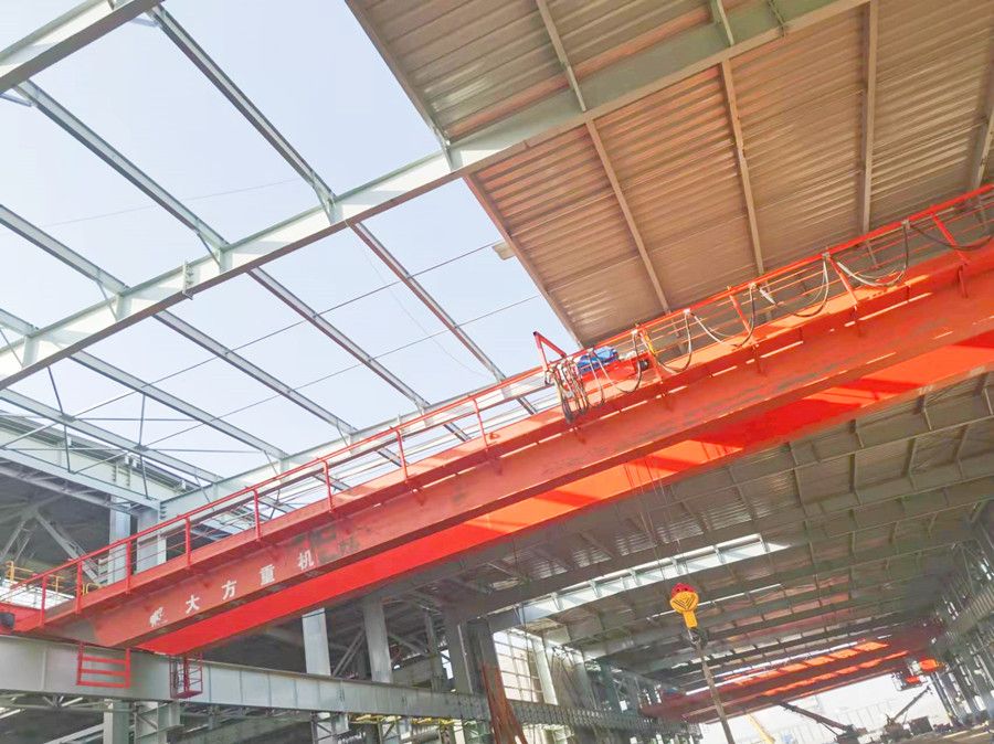 內(nèi)蒙古橋式起重機(jī)、QD型雙梁吊鉤橋式起重機(jī)