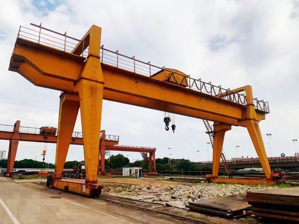 MG型電動雙梁門式起重機、MG型龍門吊