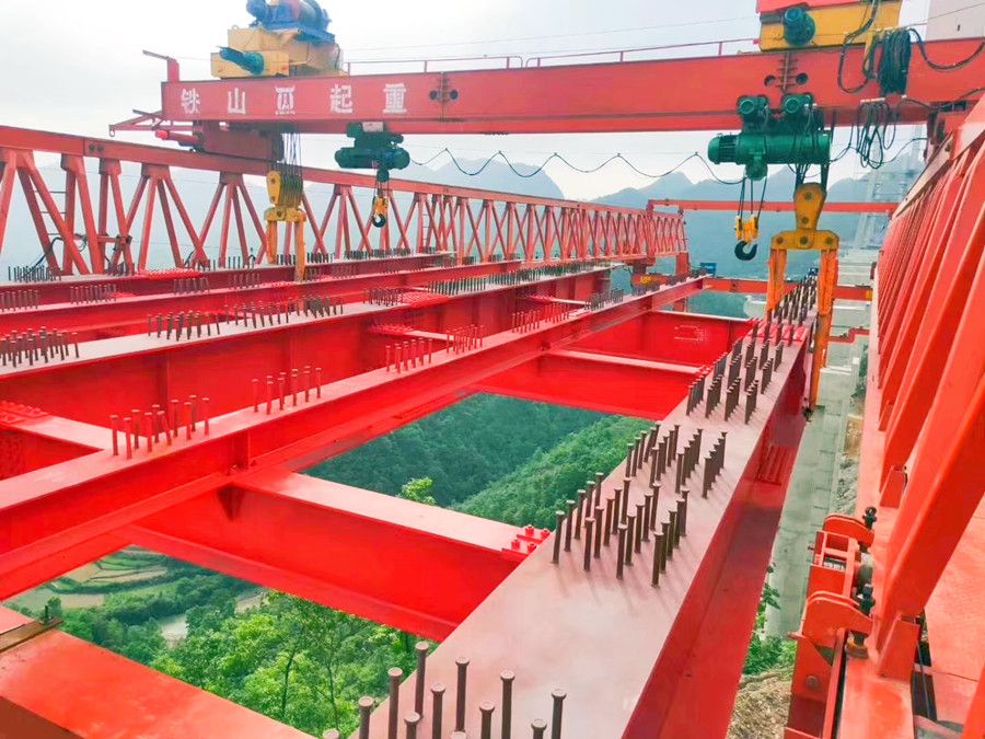揭陽工程起重機、40m180t架橋機