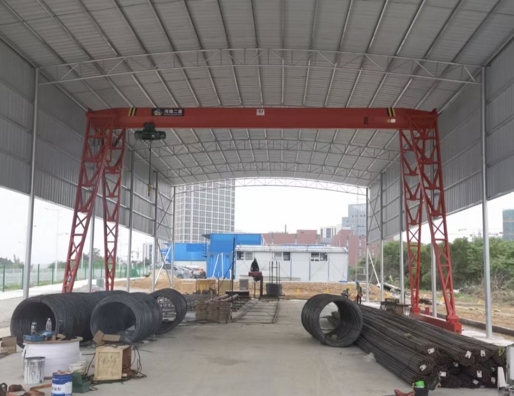 MH型電動(dòng)葫蘆單梁門式起重機(jī)、單梁龍門吊制造安裝維修廠家廠家