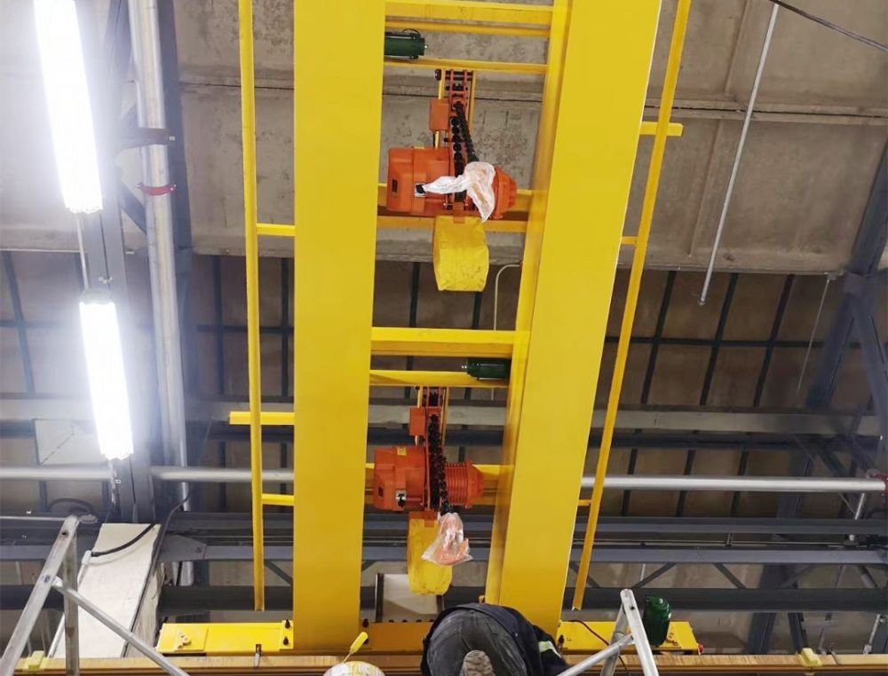 成都起重機(jī)廠家銷售、電動雙小車吊鉤橋式起重機(jī)型號、參數(shù)及安裝維修