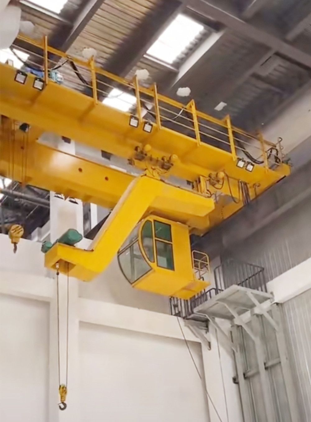 廣東中山過軌起重機(jī)、雙梁橋式過軌起重吊機(jī)、天車廠家供貨安裝維修