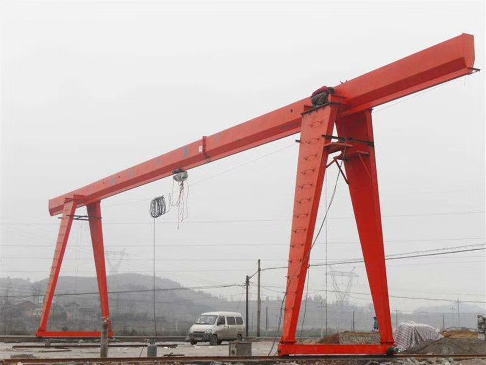 宿遷龍門(mén)吊、MH型電動(dòng)單梁門(mén)式起重機(jī)