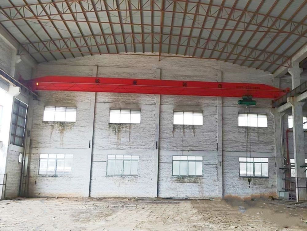 起重機、天車生產(chǎn)廠家，單梁起重機設計制造、安裝維修維保