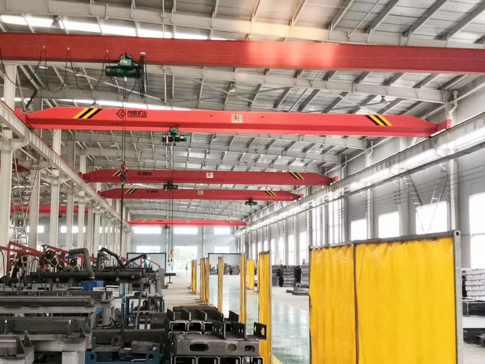 河南礦山起重機(jī)、安陽起重機(jī)、LDA型電動(dòng)單梁起重機(jī)廠家報(bào)價(jià)