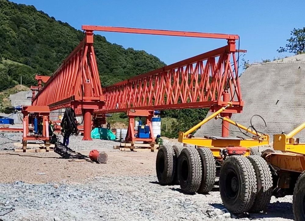 江西龍門(mén)吊、萍鄉(xiāng)提梁機(jī)、路橋門(mén)式起重機(jī)廠家銷售安裝維修