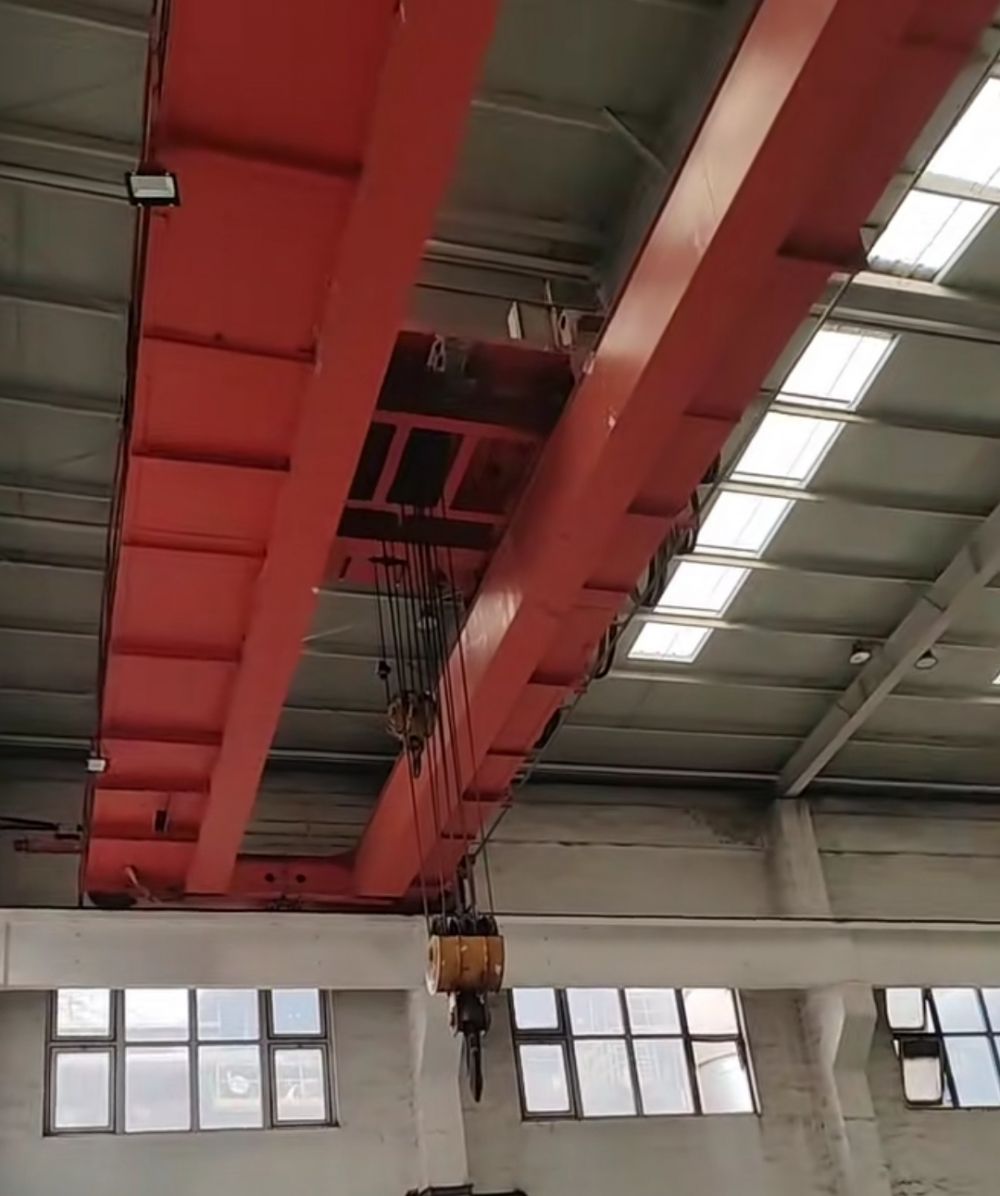 江蘇雙梁行車廠家、QD型吊鉤橋式起重機(jī)