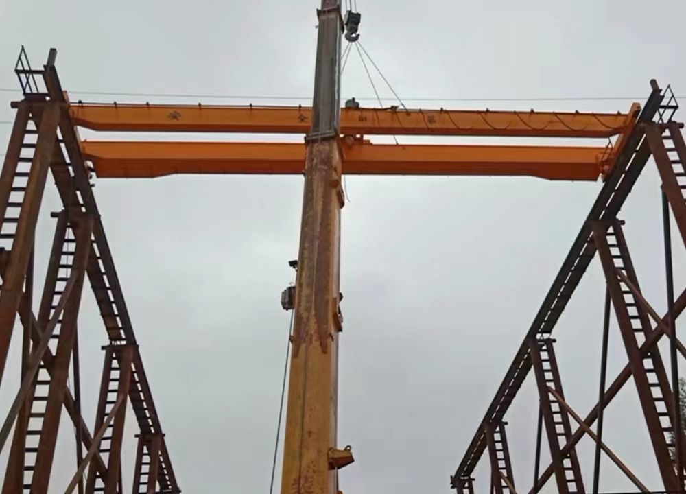 山東雙梁橋式起重機(jī)、LH型、QD型電動雙梁起重機(jī)