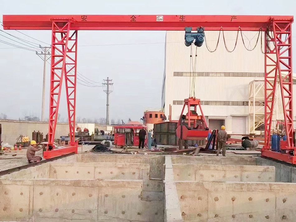 山西呂梁抓斗吊、MHZ型電動單梁抓斗門式起重機生產(chǎn)廠家，安裝維修