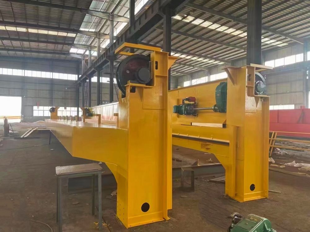 QD型雙梁橋式起重機(jī)、起重天車、吊機(jī)、航吊