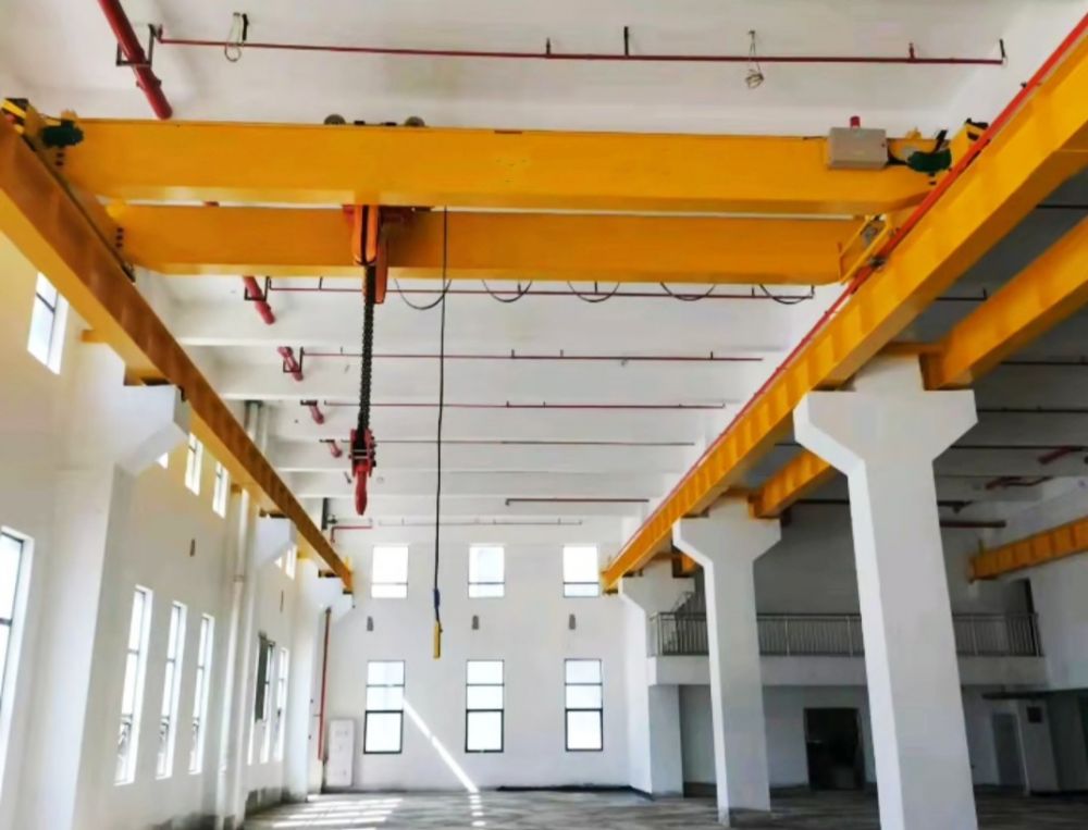 西安起重機(jī)廠家品牌、LH型電動(dòng)葫蘆雙梁橋式起重機(jī)