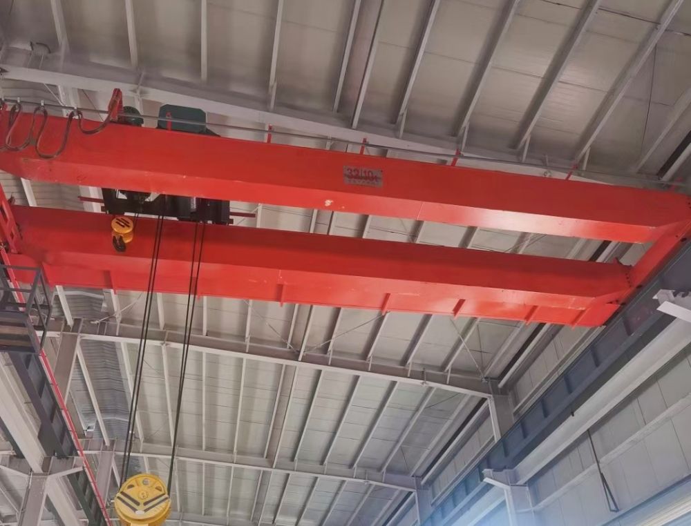 橋式吊機(jī)、天車、橋吊、行吊、電動雙梁橋式起重機(jī)設(shè)計(jì)制造、安裝維修