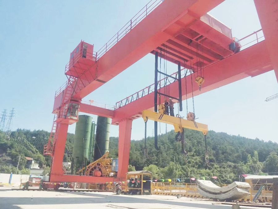 遼寧大連地鐵龍門(mén)吊、地鐵出渣機(jī)廠家銷(xiāo)售、生產(chǎn)制造、安裝拆卸遷移