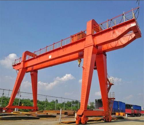 雙梁門式起重機日常維護保養(yǎng)需要注意哪些內(nèi)容