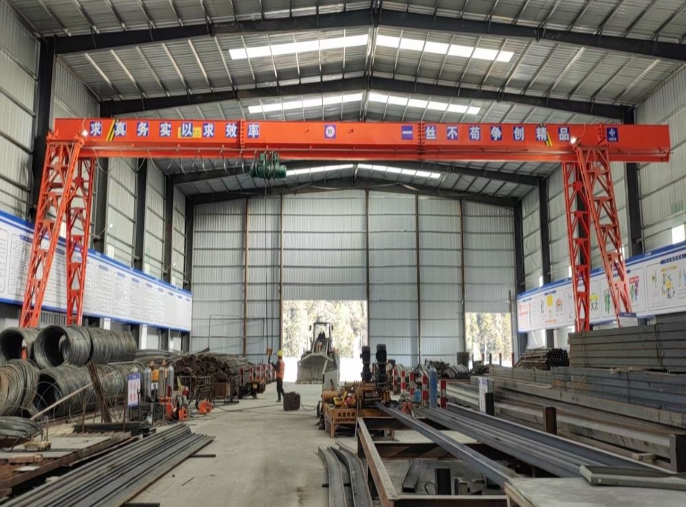 新疆起重機(jī)、MH型1~32噸電動單梁門式起重機(jī)、龍門吊廠家、價格