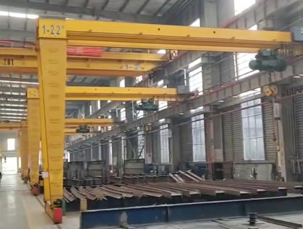 西安龍門吊、BMH型半腿門式起重機
