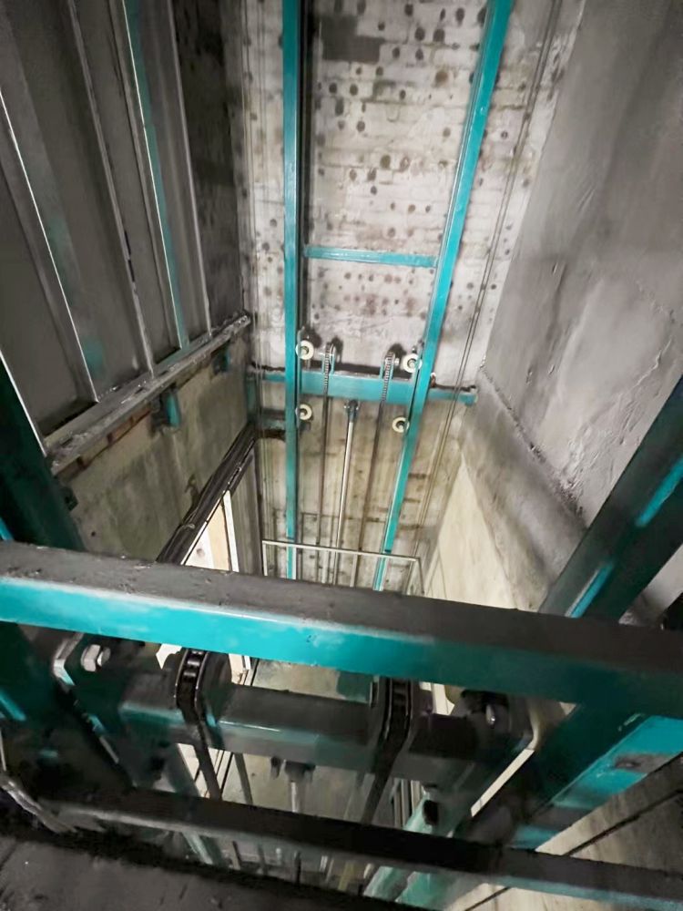 湖南升降機(jī)、衡陽(yáng)升降平臺(tái)貨梯廠家銷售安裝維修