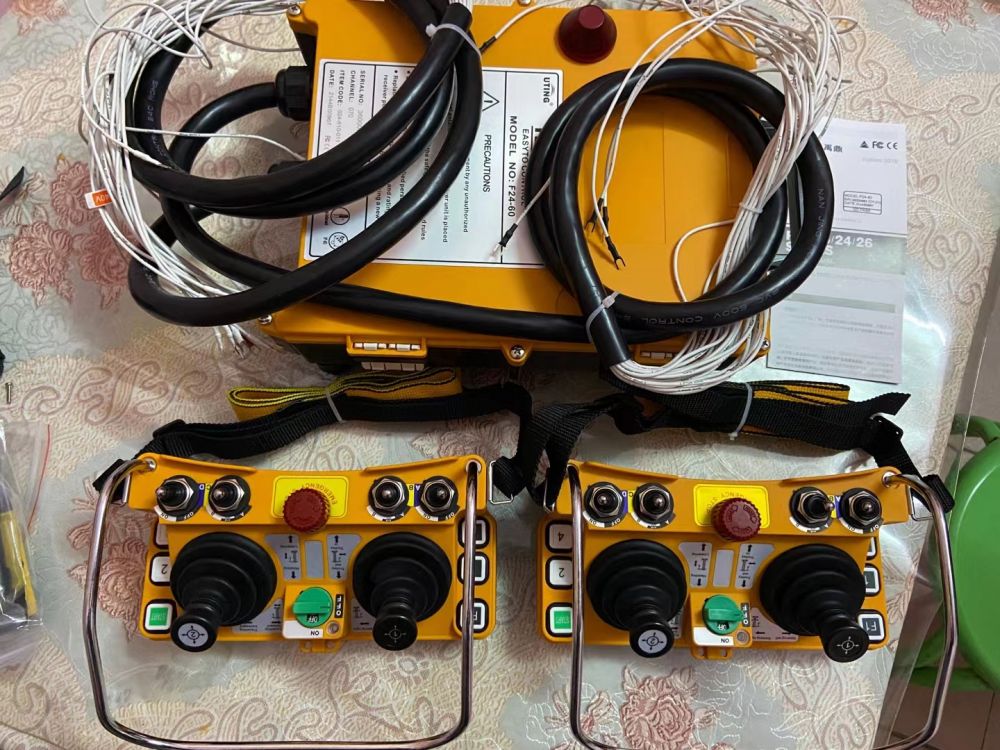 起重機(jī)遙控器、工業(yè)無線遙控器廠家、型號(hào)規(guī)格、技術(shù)參數(shù)及安裝維修