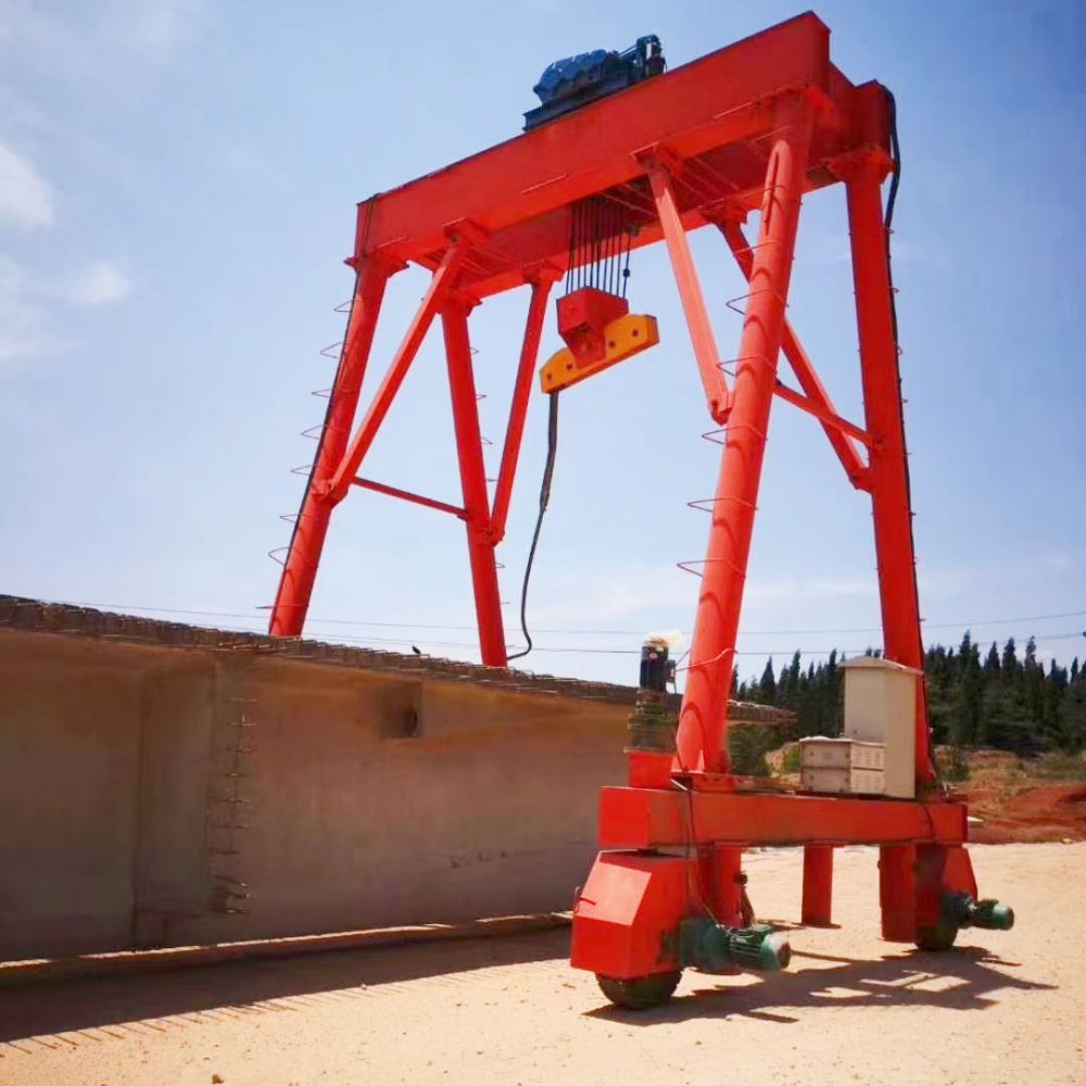 工程門(mén)式起重機(jī)、提梁機(jī)、路橋門(mén)機(jī)、龍門(mén)吊改造安裝、維修維保