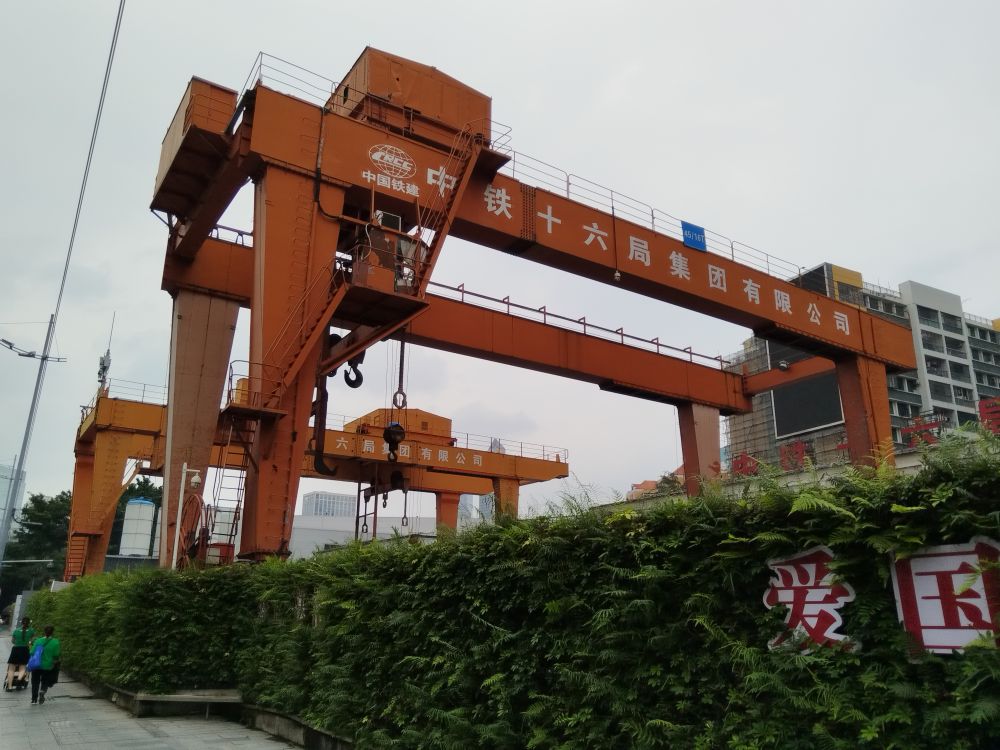 浙江臺(tái)州門式起重機(jī)、地鐵出渣機(jī)、工程龍門吊租賃