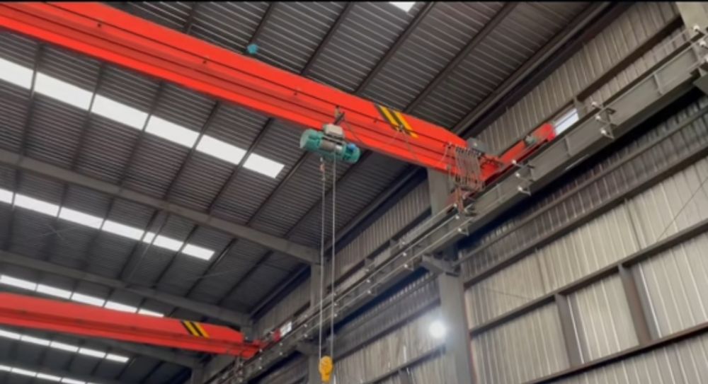 廣州市花都區(qū)起重機、LDA型電動單梁起重機