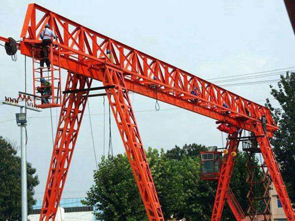 湖北宜昌龍門吊租賃60噸龍門吊鋼筋鋼管廠用