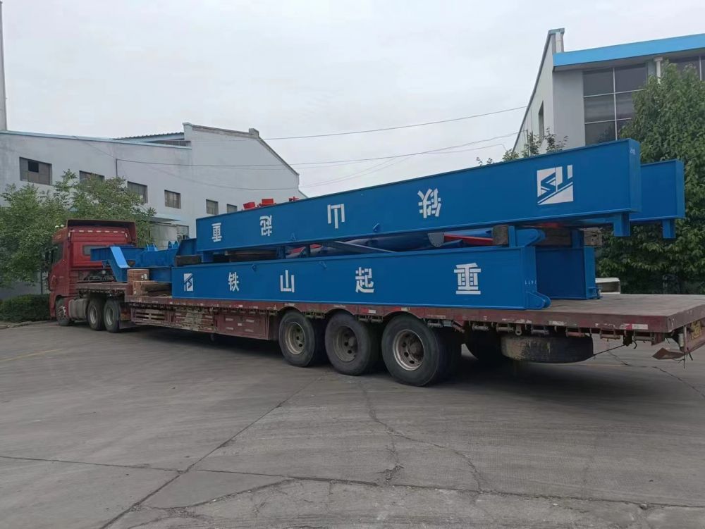 廣東架橋機(jī)、珠海提梁機(jī)-42米200噸自平衡架橋機(jī)廠家銷售