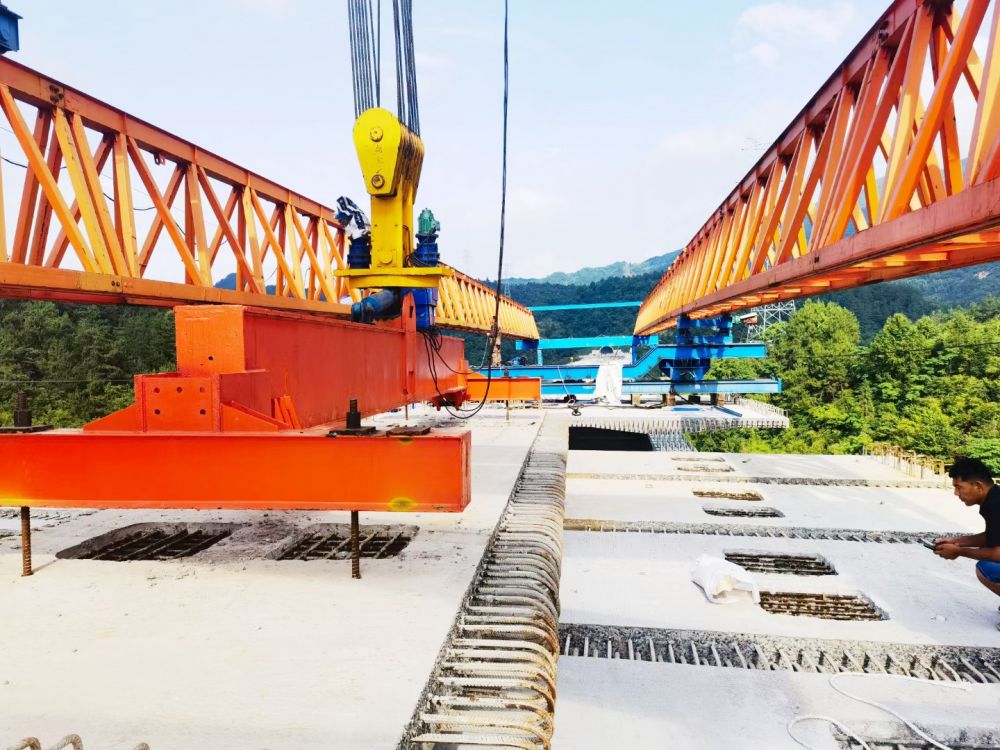 山西架橋機、新東方架橋機廠家銷售、安裝維修