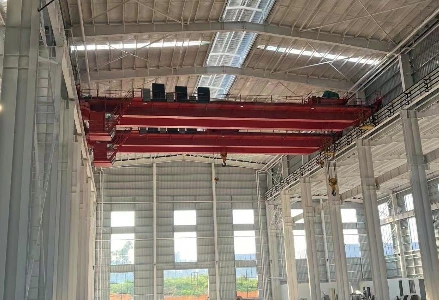西安市起重機(jī)，國標(biāo)、歐式生產(chǎn)廠家，電動(dòng)雙梁橋式起重機(jī)