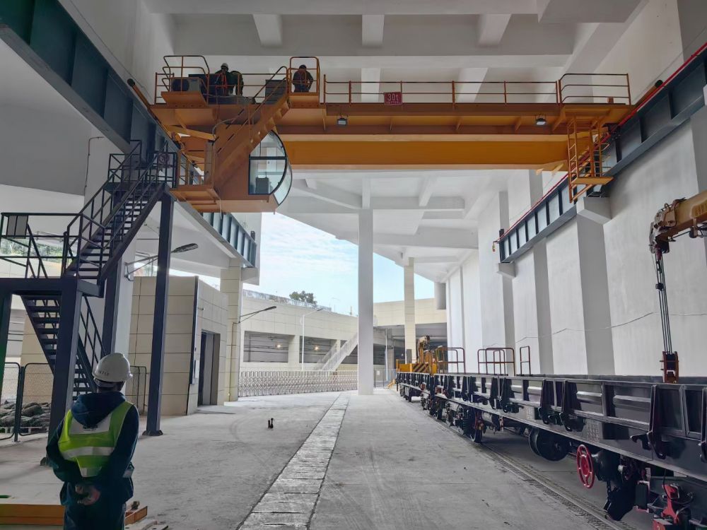 QDX型電動(dòng)雙梁橋式起重機(jī)、歐式天車、吊機(jī)