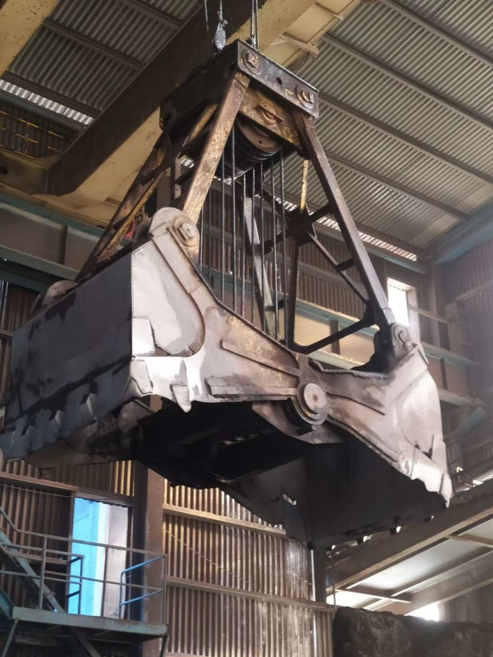 抓斗吊維修.jpg
