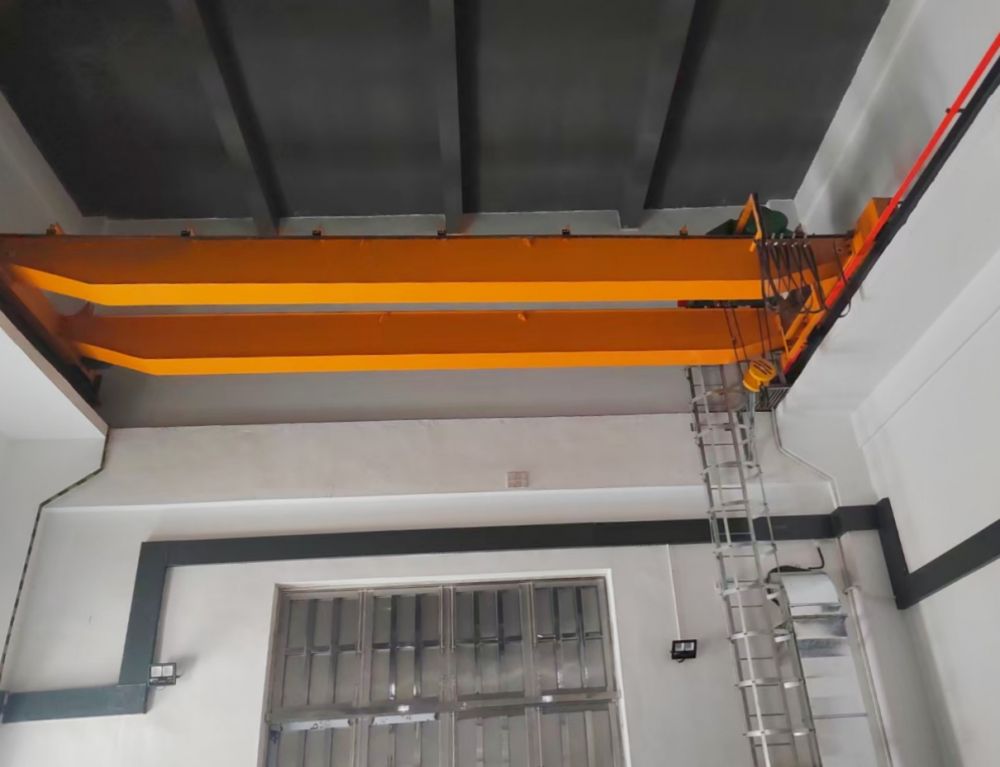 LH型、LHB型防爆、LHE型雙小車(chē)電動(dòng)葫蘆雙梁橋式起重機(jī)、天車(chē)、行車(chē)