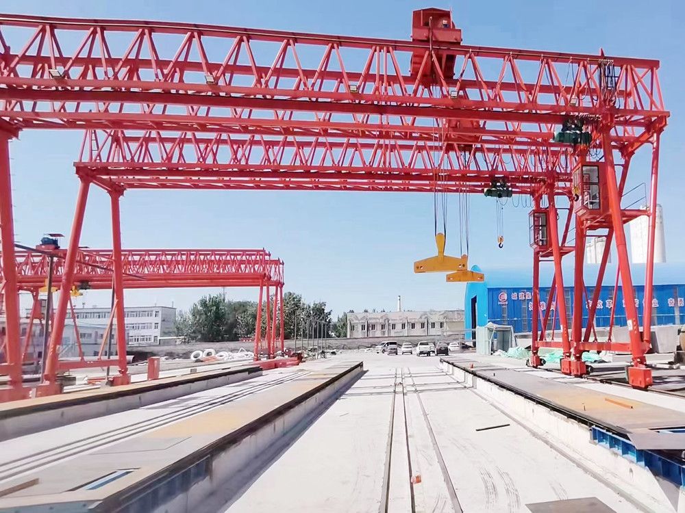 海南儋州龍門(mén)吊、電動(dòng)雙梁門(mén)式起重機(jī)、提梁機(jī)廠家銷(xiāo)售、安裝維修