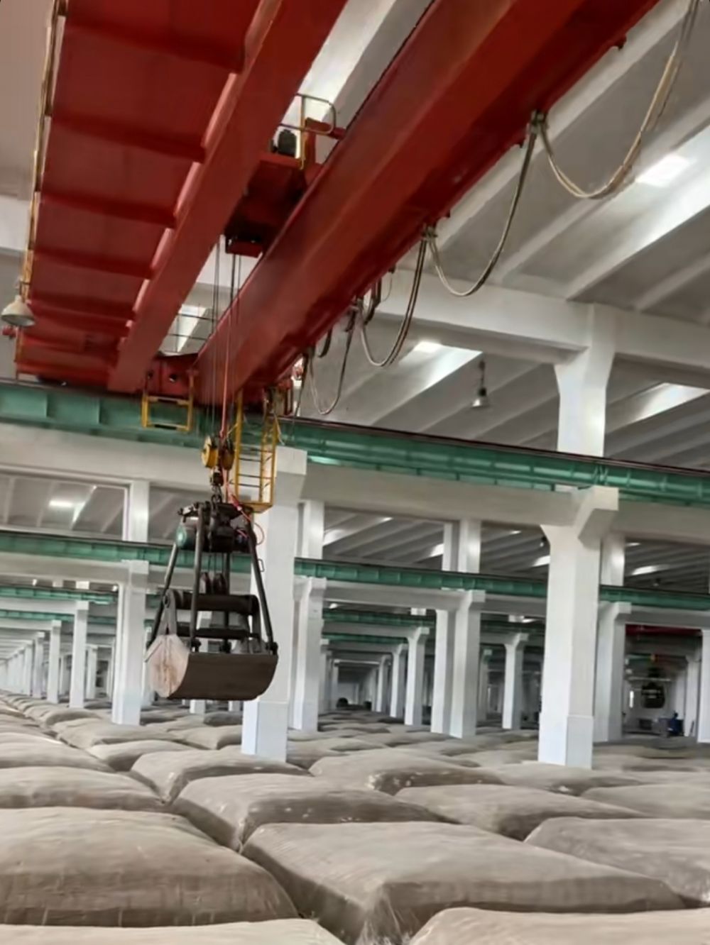 電動抓斗橋式起重機、西安起重機廠家、價格