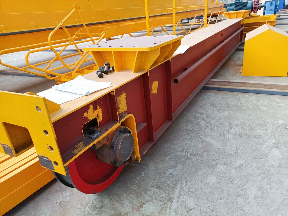 遼寧起重配件、起重機(jī)大車運行機(jī)構(gòu)、龍門吊地梁廠家配套