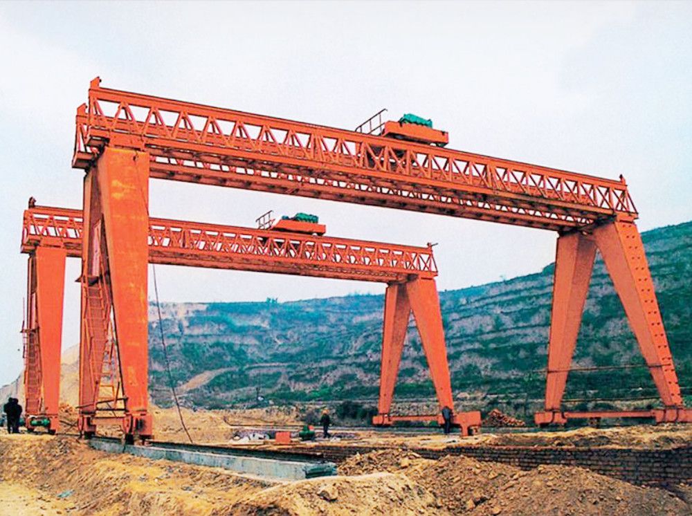 陜西商洛龍門吊廠家、型號(hào)、參數(shù)、電動(dòng)雙梁門式起重機(jī)銷售安裝維修