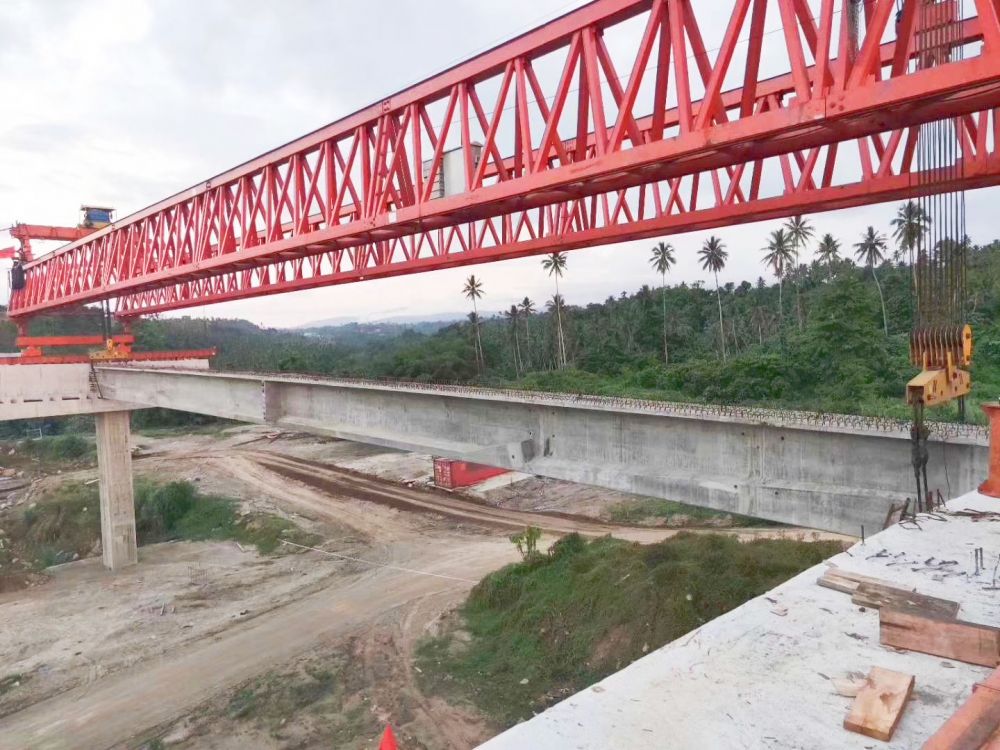 架橋機(jī)設(shè)計(jì)制造、架橋機(jī)供貨安裝維修、公路鐵路架橋機(jī)租賃出租