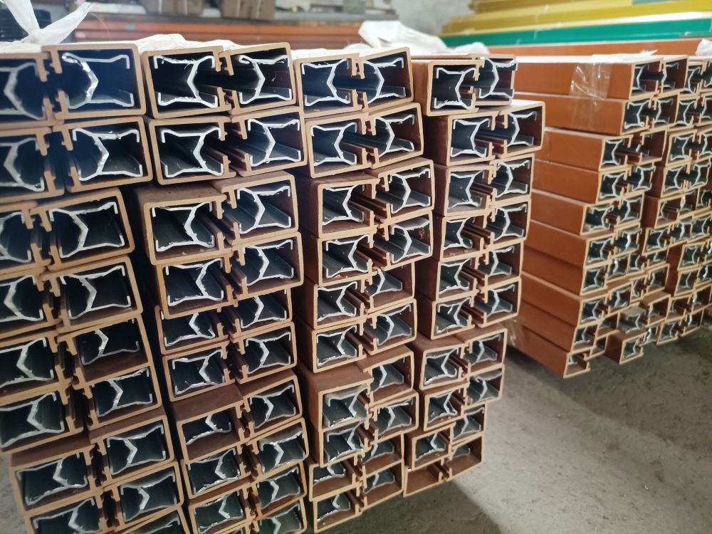 四川滑導(dǎo)線、攀枝花滑觸線、單極鋁滑觸線廠家批發(fā)