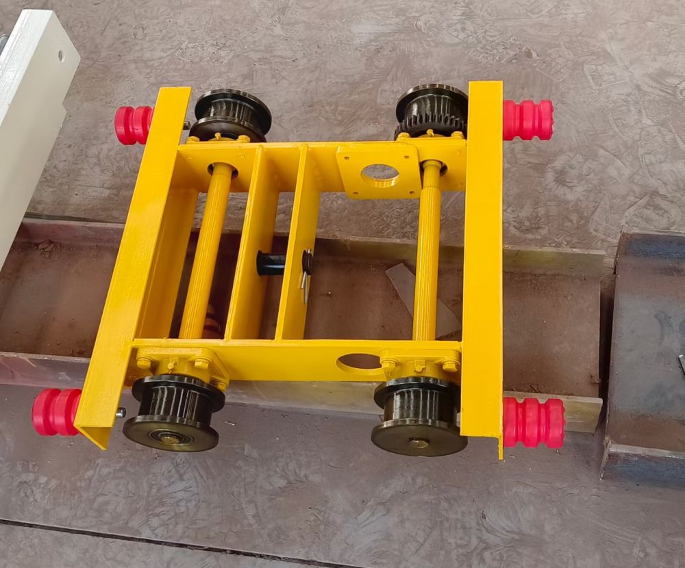 雙梁起重機臺車、環(huán)鏈葫蘆臺車、日式臺式運行小車