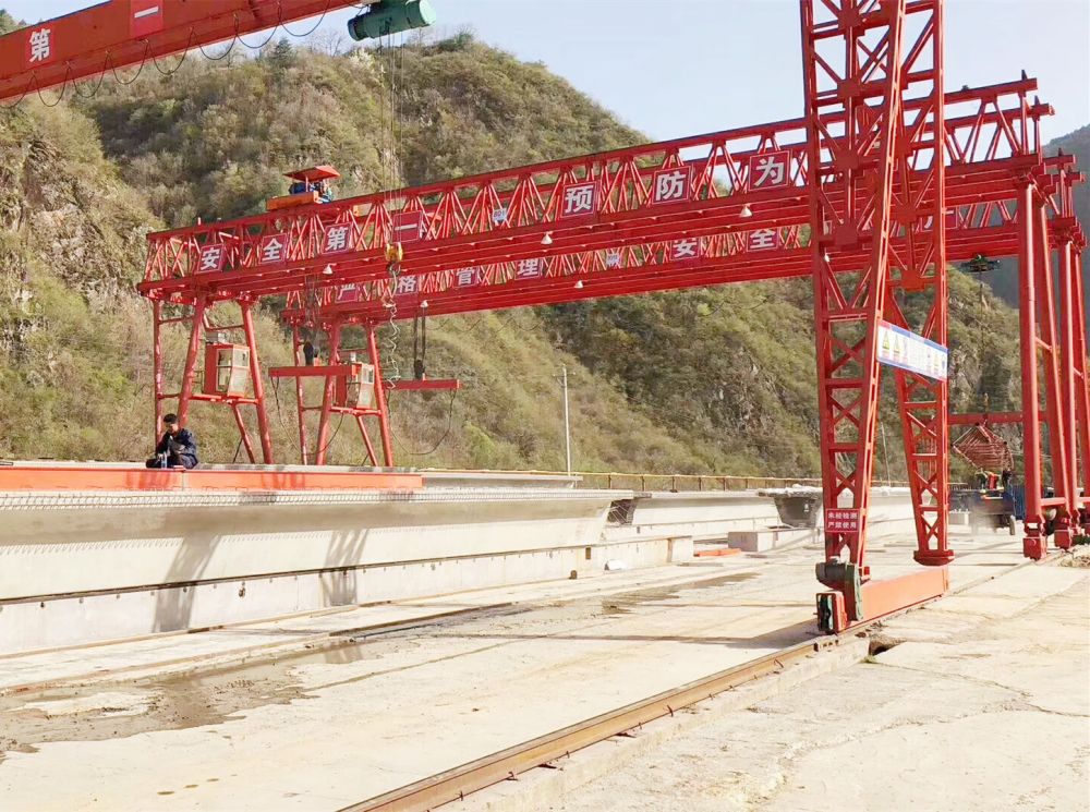 甘肅張掖龍門吊廠家、型號(hào)、參數(shù)、門式起重機(jī)設(shè)計(jì)制造、安裝維修