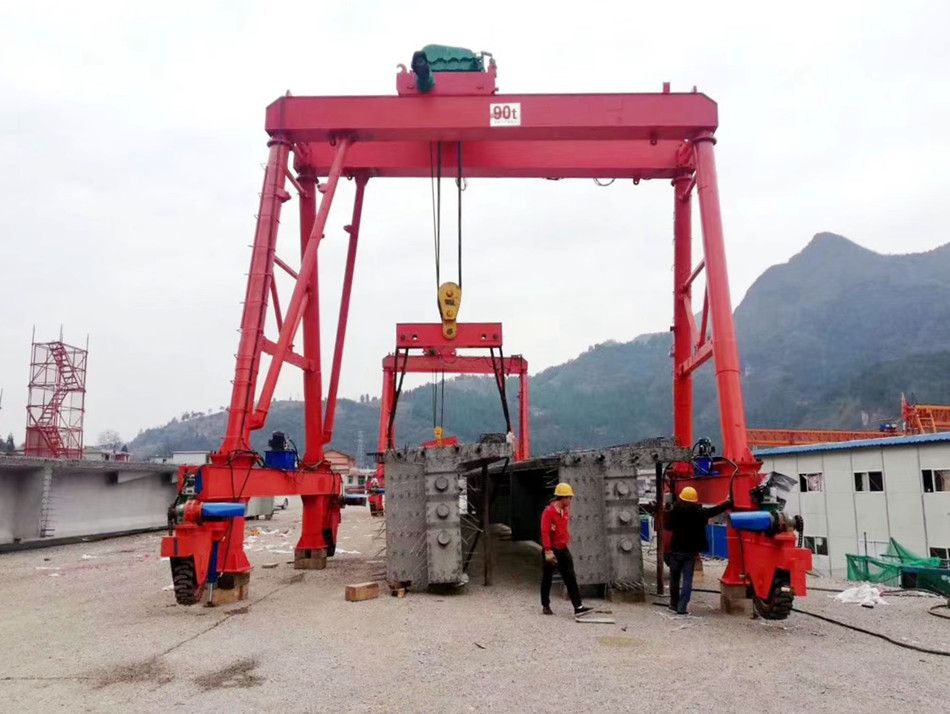 山西提梁機(jī)、輪胎式提梁機(jī)龍門吊生產(chǎn)廠家、設(shè)計(jì)制造