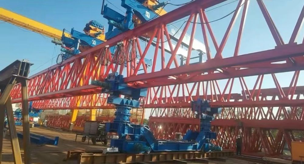 山西架橋機(jī)租賃廠家電話、架橋龍門吊、提梁機(jī)、路橋門機(jī)出租安裝維修