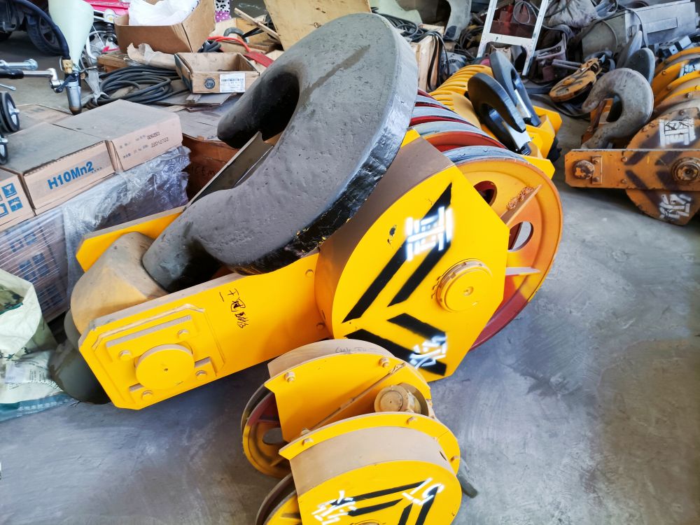 起重機(jī)吊鉤、行車大鉤、起重吊鉤吊具夾鉗夾具設(shè)計(jì)制造、安裝維修