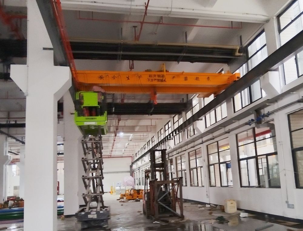 信陽市起重機廠家、LH型電動葫蘆雙梁起重機、天車、行車