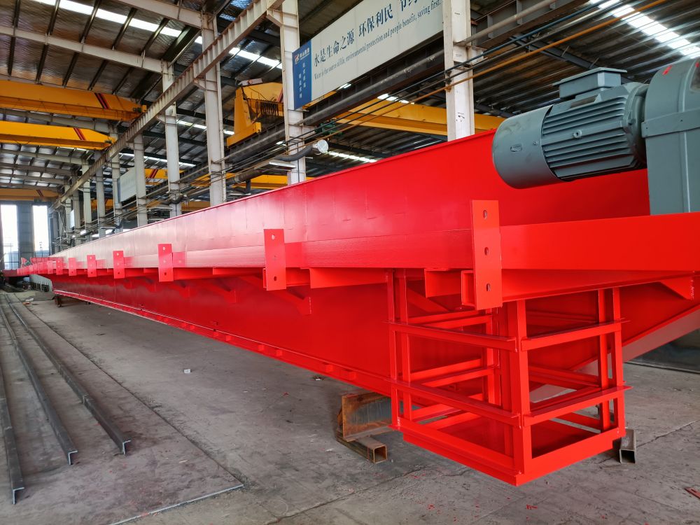 通用橋式起重機(jī)生產(chǎn)廠家、QD型吊鉤橋式起重機(jī)