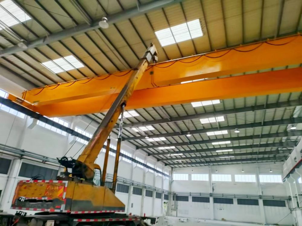 四平市起重機(jī)、電動(dòng)雙梁橋吊、雙梁天車、吊機(jī)廠家銷售-發(fā)達(dá)起重機(jī)